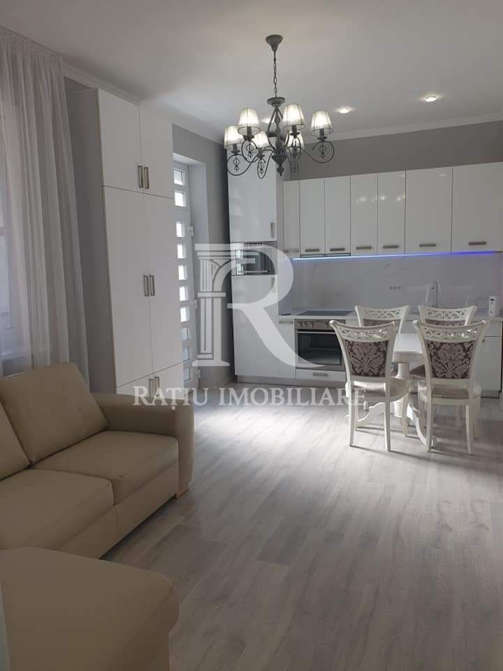 Apartament cu 3 camere | Central | Oradea - Poză 2