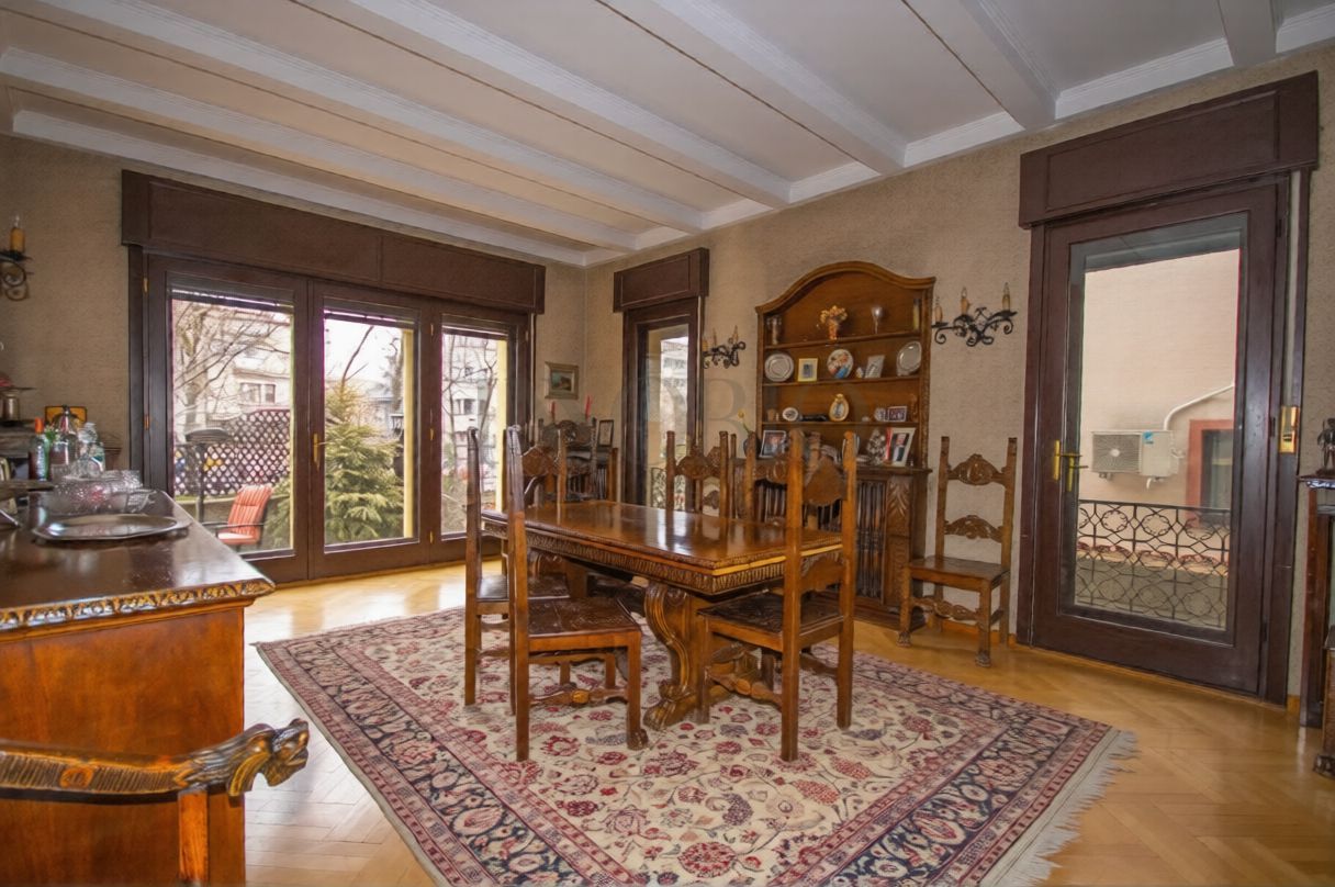 Vila Dorobanti - Capitale | Arhitectură Distinctivă - Poză 3