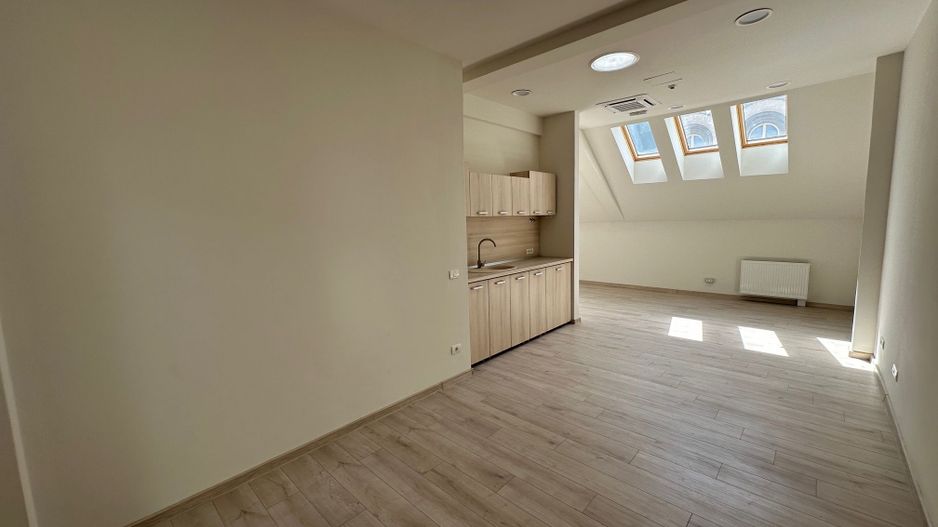 Saptii de birouri Ultracentral suprafețe de la 28 - 940 mp - Poză 14