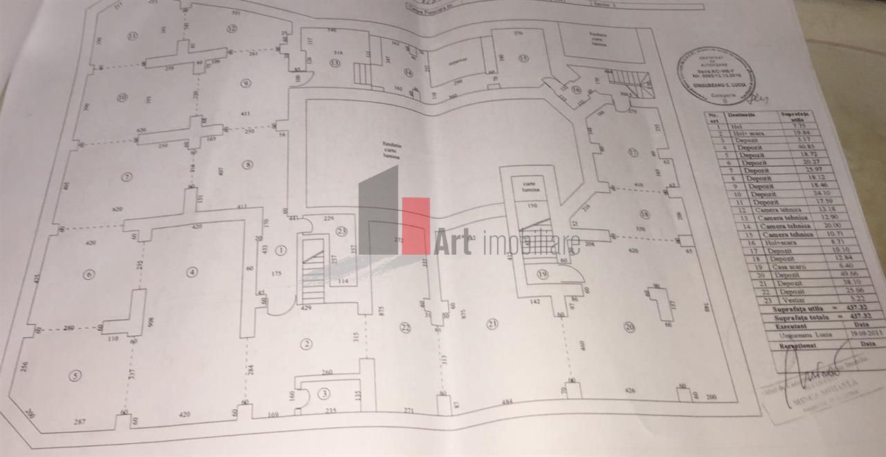 Cladire Universitate KM 0 - Poză 9