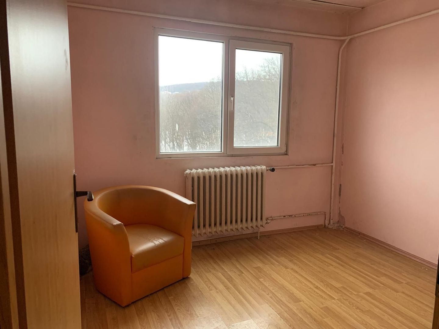 Apartament 3 camere semidecomandat 43 mp Manastur - Poză 1