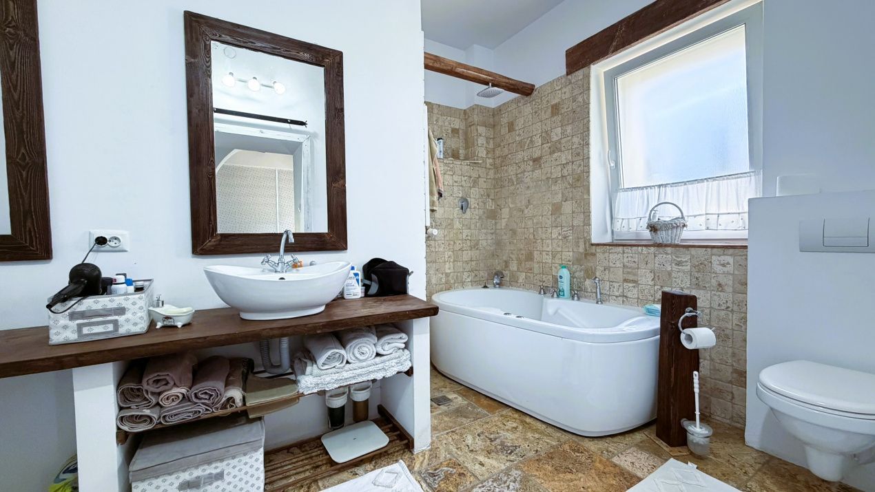 Casă Centrală 5 camere, Str. Andrei Mureșanu - Carei - Poză 14