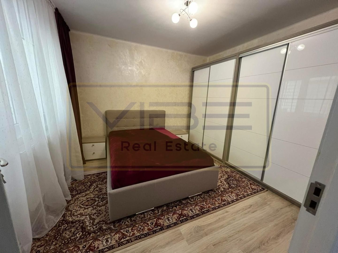 Apartament 2 camere Podu Ros 10 min Centru - Poză 3