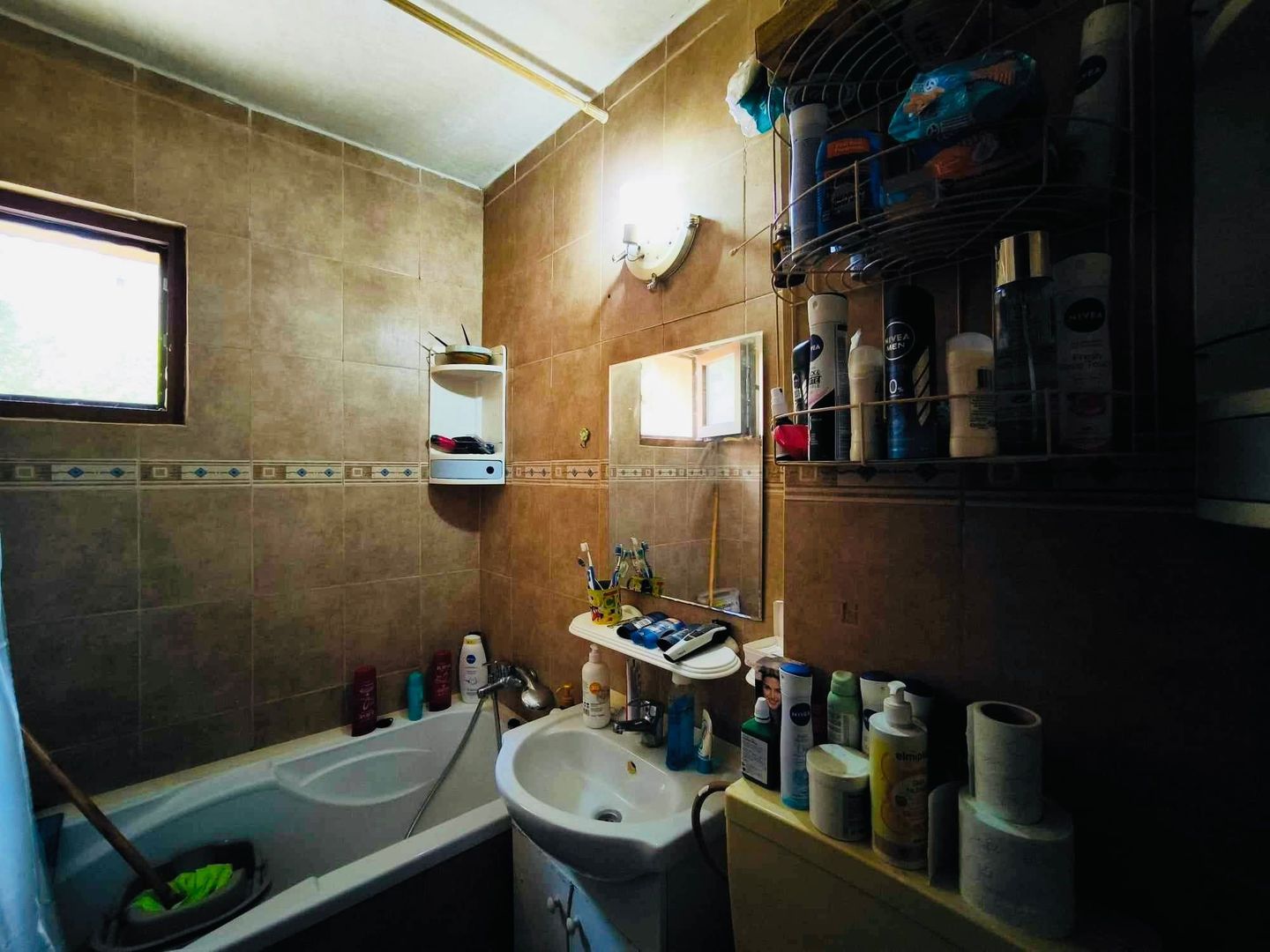 Apartament 2 camere Drumul Taberei-Piata Moghioros - Poză 1