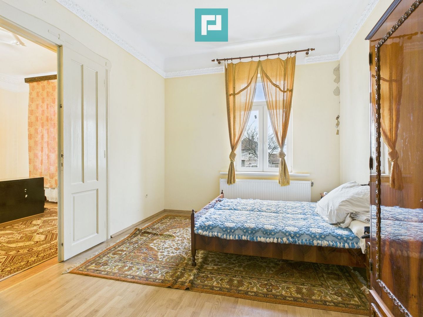 CONAC IMPRESIONANT ÎN GHIOROC - Poză 7