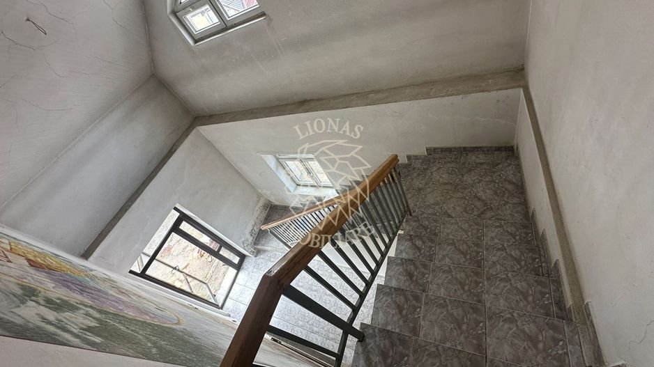 Casa 8 camere 233 mp-ideal locuire/cabinet/ pensiune- Sangeorz-Bai - Poză 4