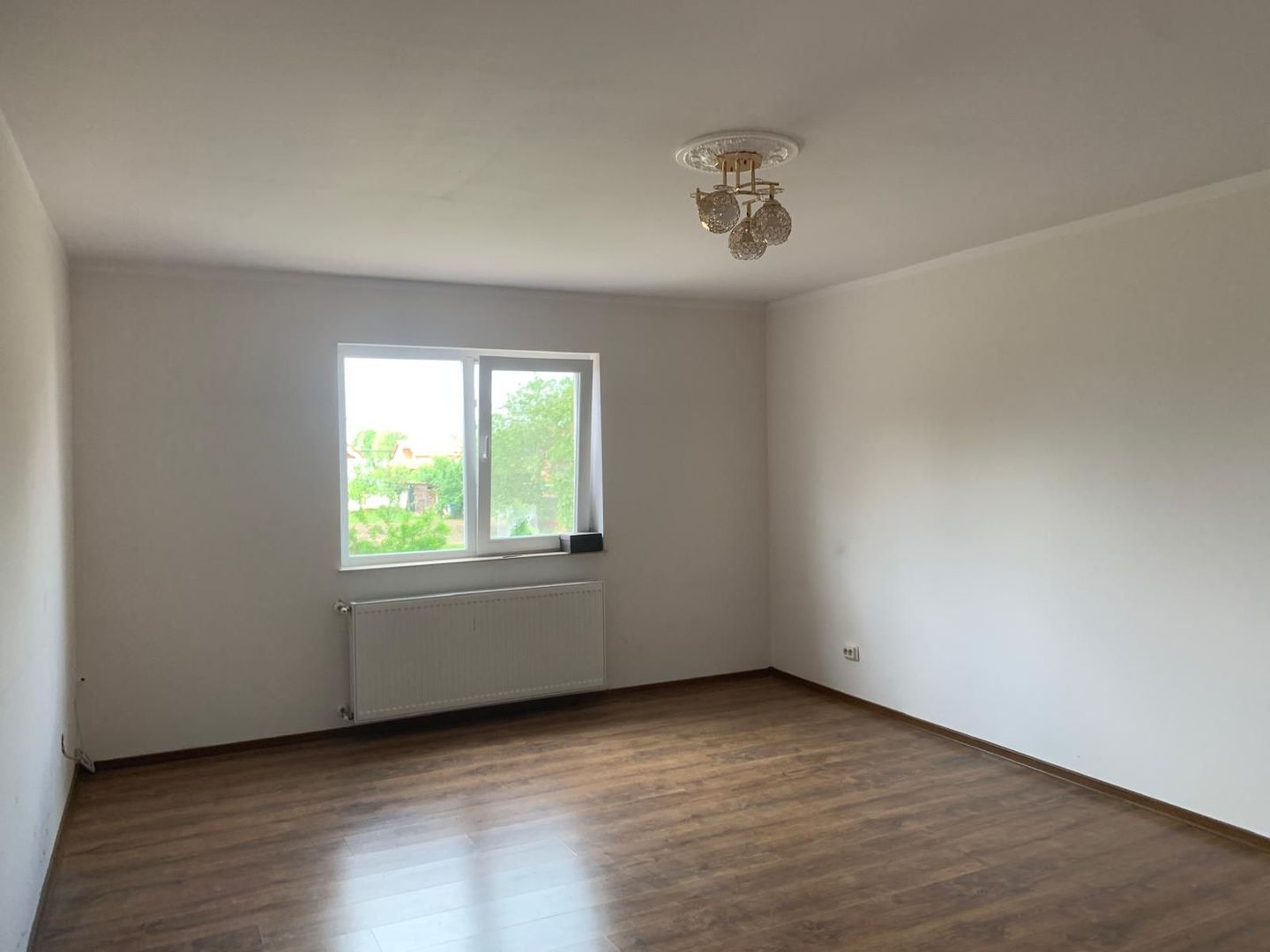 Duplex premium în vatra veche a localității Moșnița Veche - Poză 12