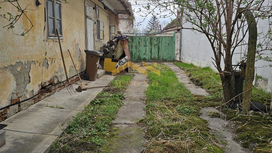 Casa de vanzare in Aradul nou - Poză 1