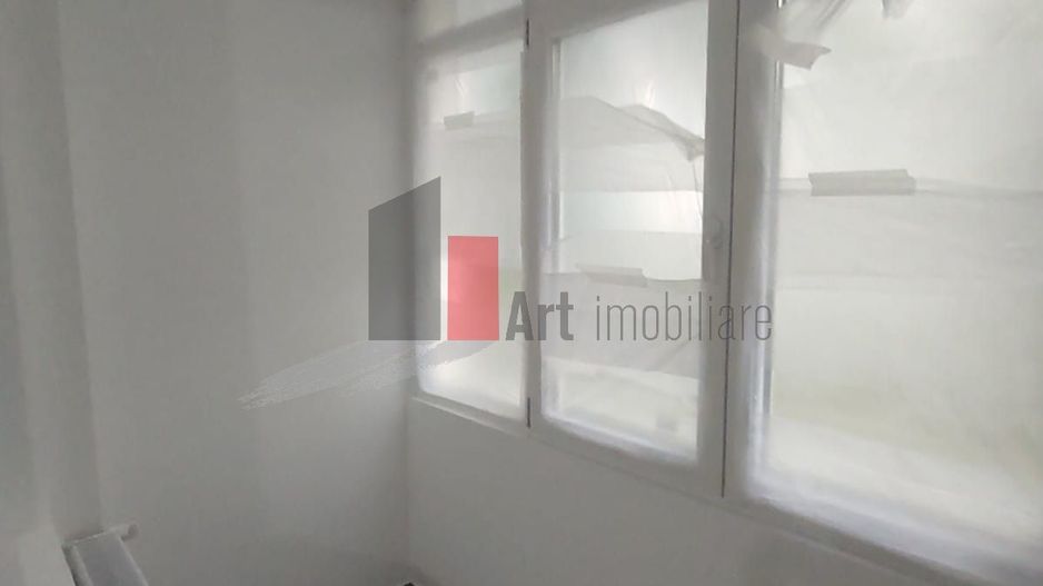 Vânzare apartament 3 camere Piața Reșița - Poză 13