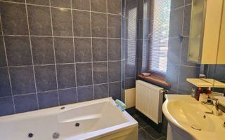 Apartament 3 camere, zona centrala zona Ramada. - Poză 6