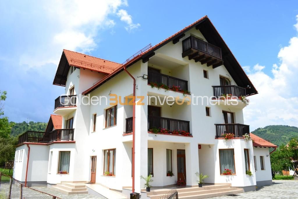 Oportunitate de Investiție – Hotel de Vânzare în Moieciu de Jos - Poză 1