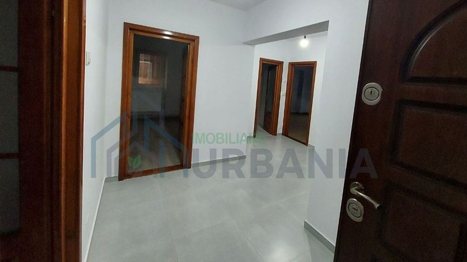 Apartament 3 camere, decomandat, renovat, Păcurari, etaj 2/9, 83,92 mp - Poză 1