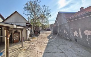 Casa de vânzare cu 6 camere in Episcopia, Bihor - Poză 2
