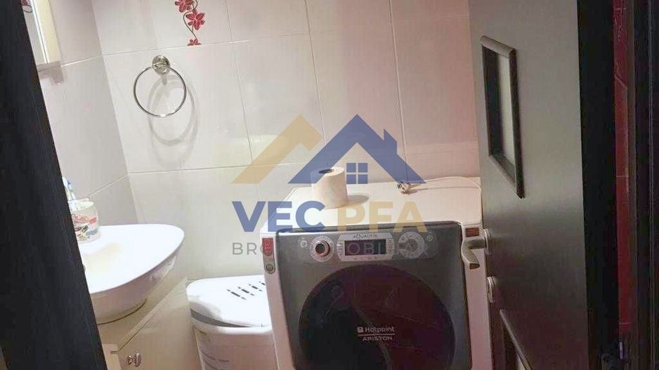 Apartament de 3 camere , Parcare inclusa - Poză 7