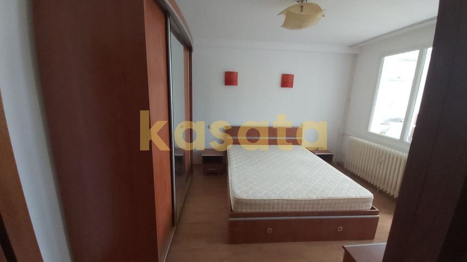3 camere decomandat, luminos zona linistita - Poză 2