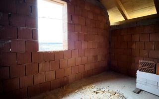 Casă P+M la roșu de vânzare în Cihei – Grigorescu II - Poză 13