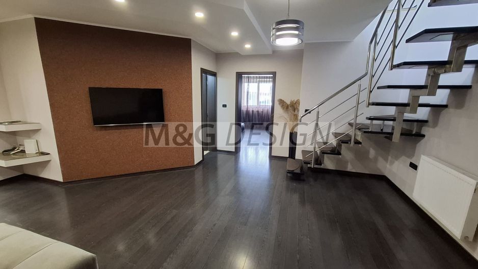 Apartament pe 2 nivele intrare Dumbravita - Poză 13
