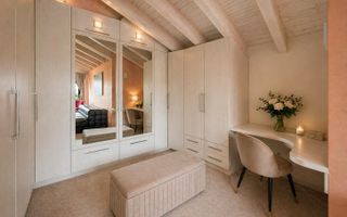SNAGOV VILA | 36m DESCHIDERE LA LAC | PONTON 250mp | JACUZZI | SPA | BOWLING - Poză 7