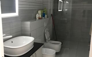 Apartament 3 camere decomandat, garaj si boxa proprietate - Poză 3