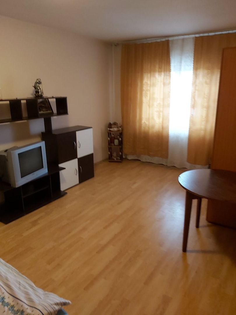 Garsoniera de inchiriat – Focsani, etaj 2, 30 mp, mobilata si utilata - Poză 5
