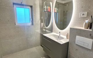 Apartament la cheie / etaj intermediar / Zona Vivo - Poză 13