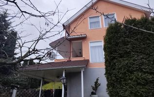 CASA FAMILIALA ZONA LIVEZENI ( cartierul Orizontului )