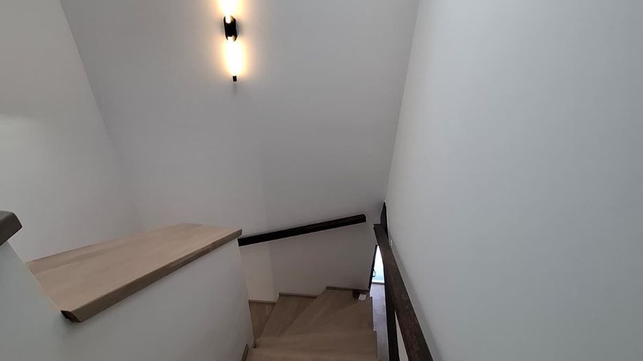 Apartament 4 Camere  in Vila , Centrala , Parcare , Totul Nou L352 - Poză 6