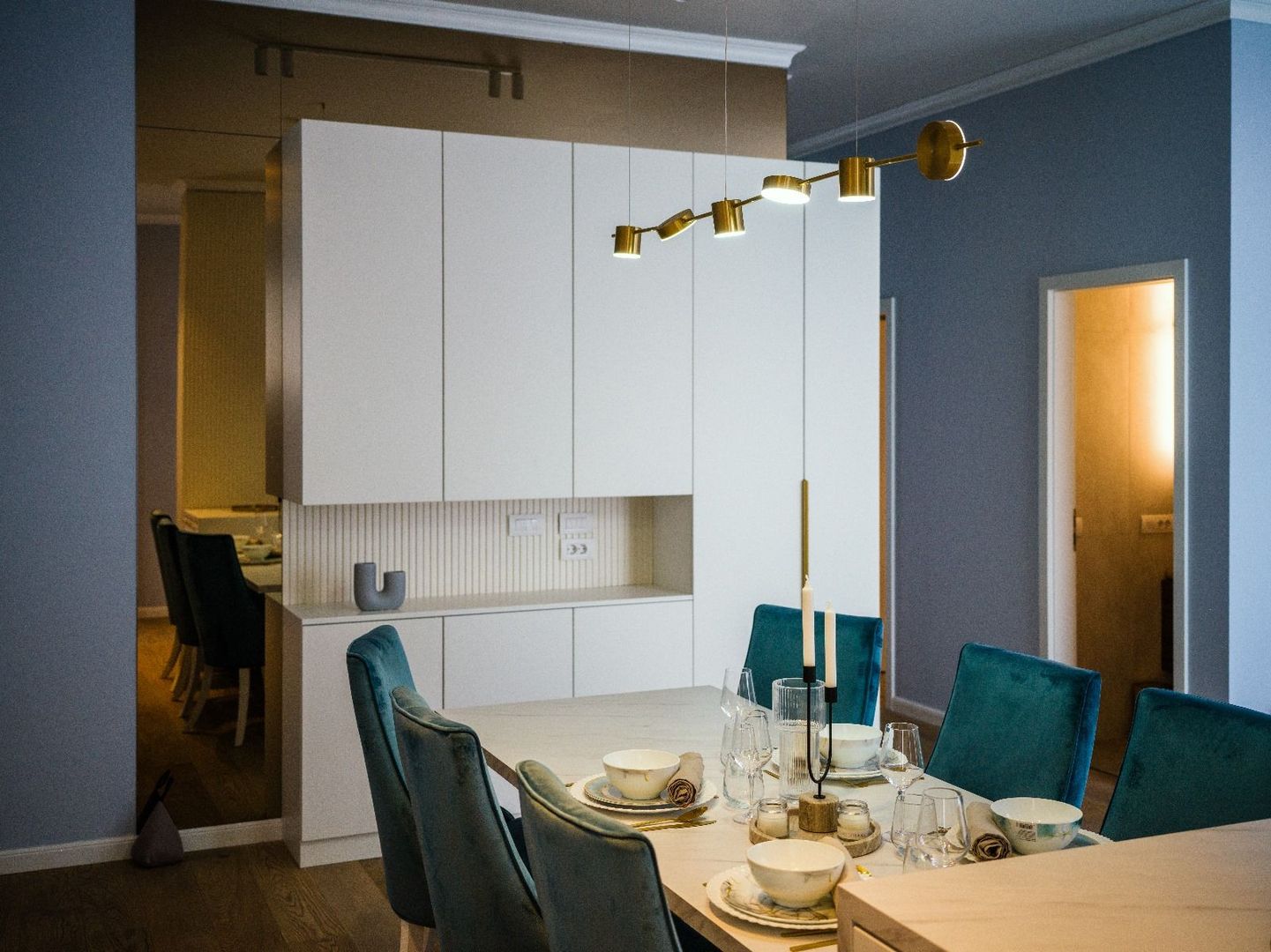 Clasic - Elegant apartament 3 camere la ISHO - Poză 1