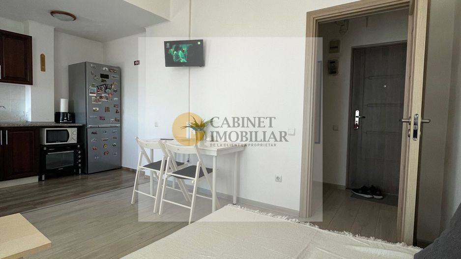 2 camere  | Bulevard Gh. Magheru - Romana | Decomandat | Balcon - Poză 7