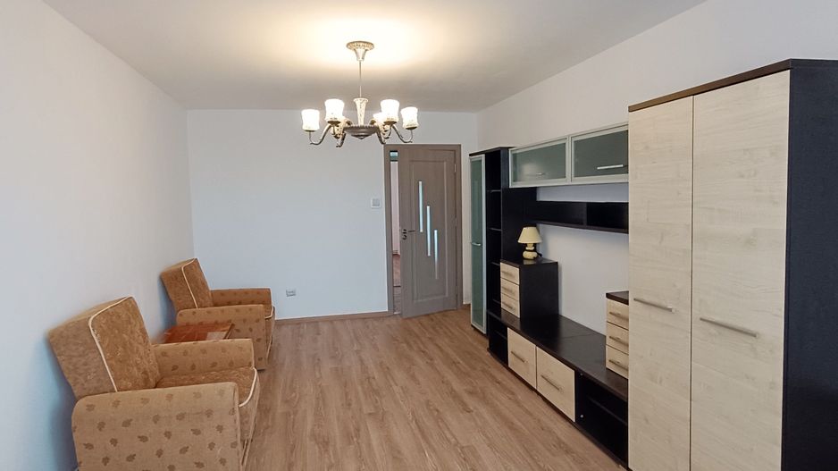 Apartament cu 2 camere decomandate, in cartierul Astra-Mercur - Poză 5