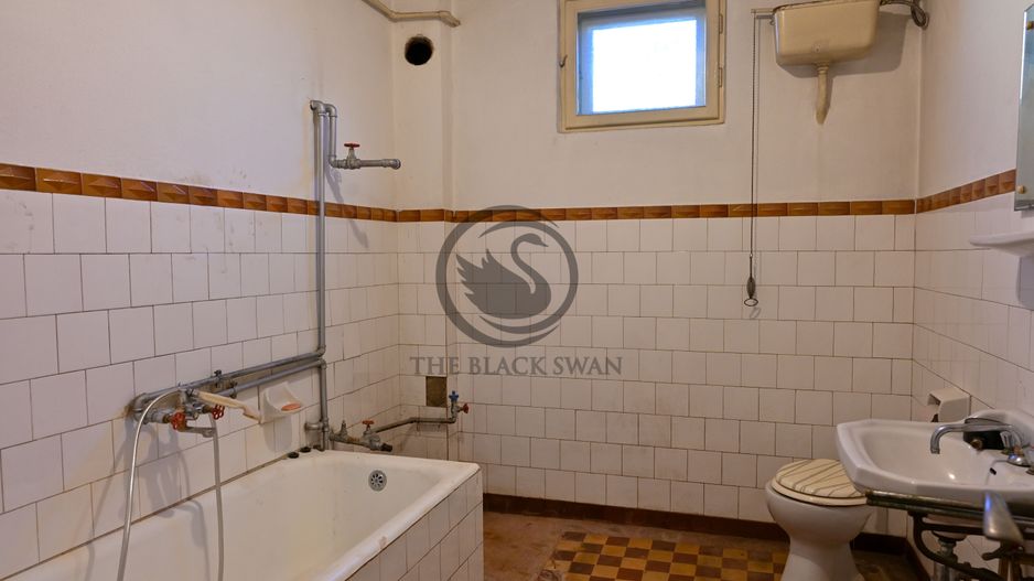 Casa cu 6 camere de vanzare | Zona Ultracentrala, Baicoi | Comision 0% - Poză 21