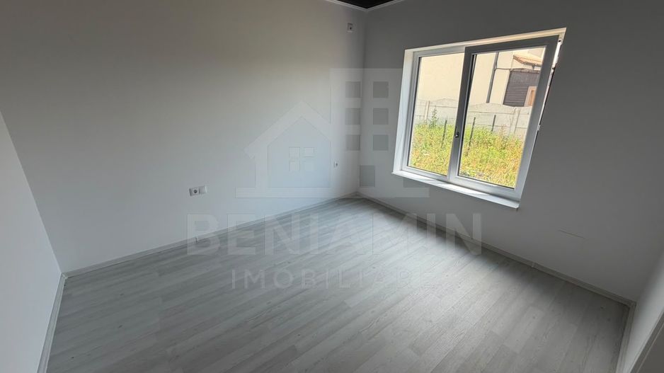 Casa-3 Dormitore-3 bai-Teren 300mp-Damila str Ficusului-La cheie - Poză 7