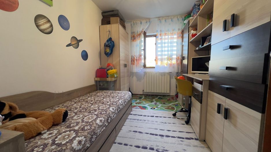 Apartament 3 camere complet renovat – Etaj 2/4 – Zona de jos - Poză 6