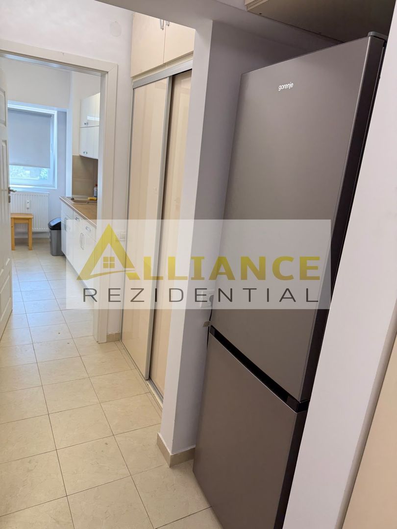 GARSONIERA DE INCHIRIAT - PIATA ALBA IULIA + PARCARE -  600 EURO - Poză 5