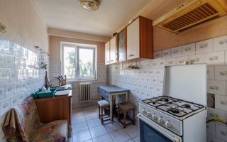 Apartament Trivale et.1 linga Piata si Sc.12 - Poză 9