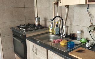 Casă în Piața Unirii – Curte, Parcare și Potențial de Mansardare - Poză 4