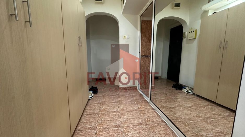 4 camere | etaj intermediar | centrala proprie | mobilat si utilat | boxa | - Poză 7