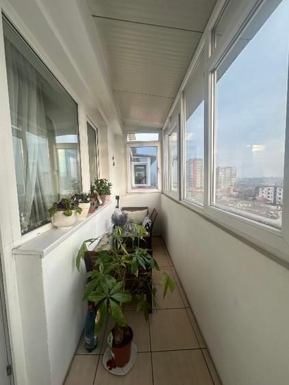 Apartament 2 camere metrou 1 mai - Poză 2