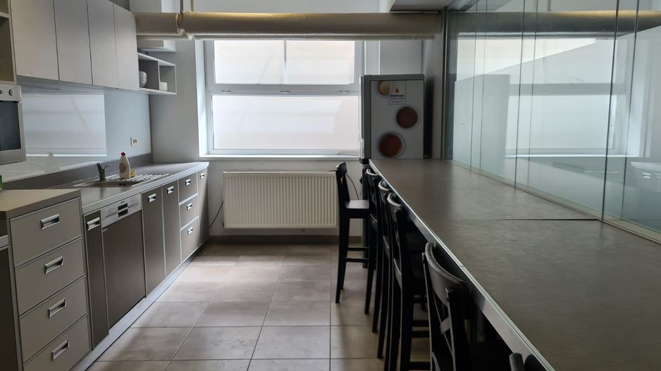 Cladire de birouri 3000 mp - Poză 11