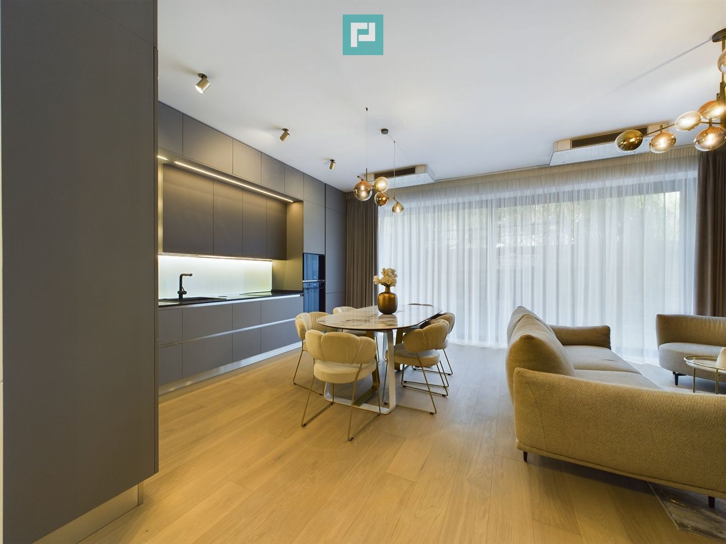 Apartament exclusivist cu 3 camere pe Erou Iancu Nicolae - Poză 8