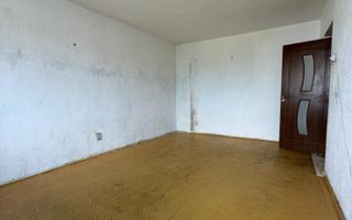 Garsoniera de vanzare zona Piateta Catedralei - Poză 1