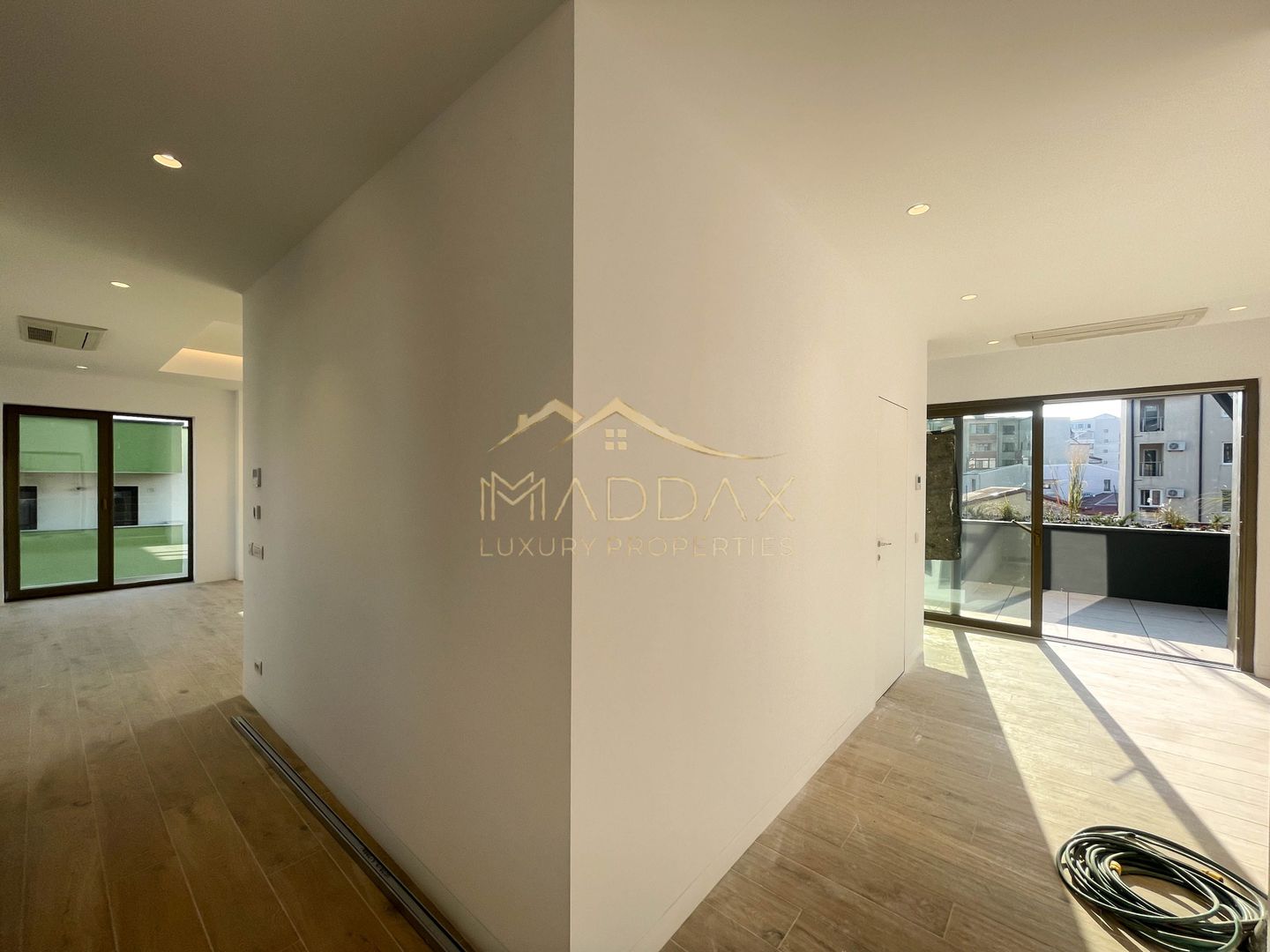 Impressive Penthouse-Triplex ** Green Building***/ 3 parking / Stefan Cel Mare - Poză 17