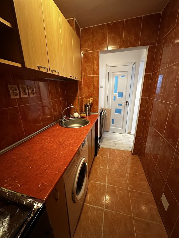 Apartament 2 camere renovatmobilate complet, langa Parc Drumul Taberei și metrou - Poză 2