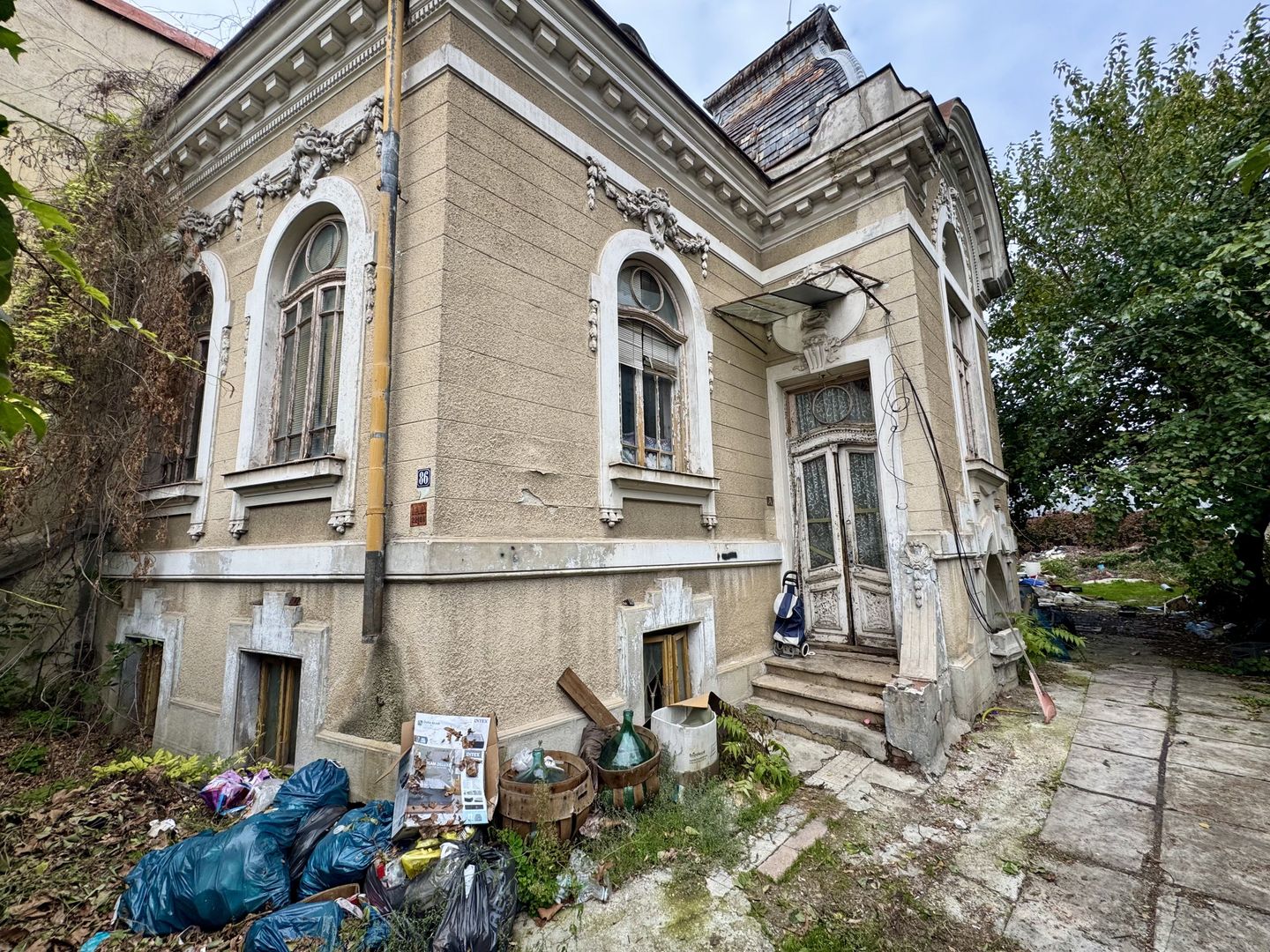 Vila interbelica si teren 501 mp in proprietate, un sigur proprietar ! - Poză 9