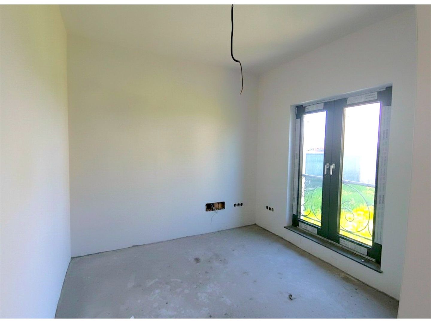 Vilă P+E+Pod | 200 MP Utili | Șcheia | Drum Privat - Poză 12