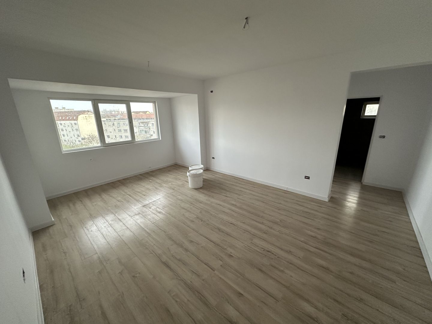 Apartament 2 camere la Mansarda zona Bucovinei - Poză 1