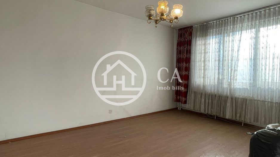 Apartament de vânzare cu 3 camere în zona Nufarul, Oradea - Poză 3