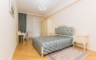 Chirie, apartament, 3 camere, Strada Sfatul Ţării, Centru - Poză 1