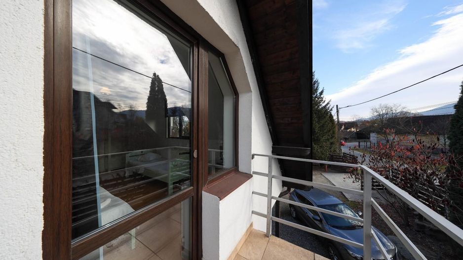 Vilă spațioasă de vânzare în Predeluț, Bran | 2000mp - Poză 42