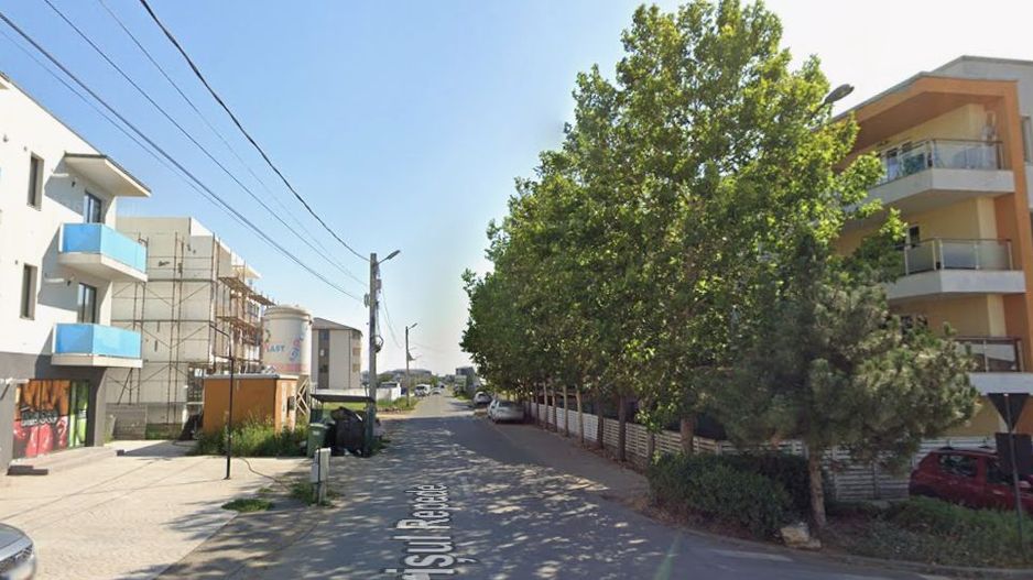 Teren intravilan 2.017 mp – Deschidere la stradă principală - Poză 1